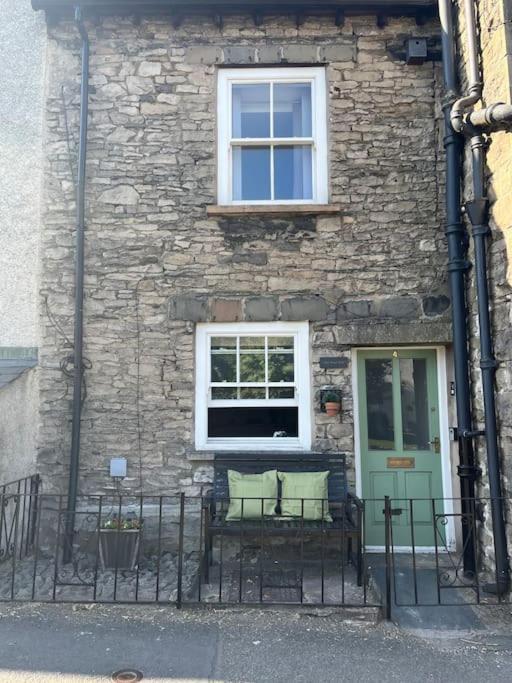 Wee Toad Hole Heart Of Kendal - Cottage Sleeps 4-6 - Dogs Welcome Екстер'єр фото