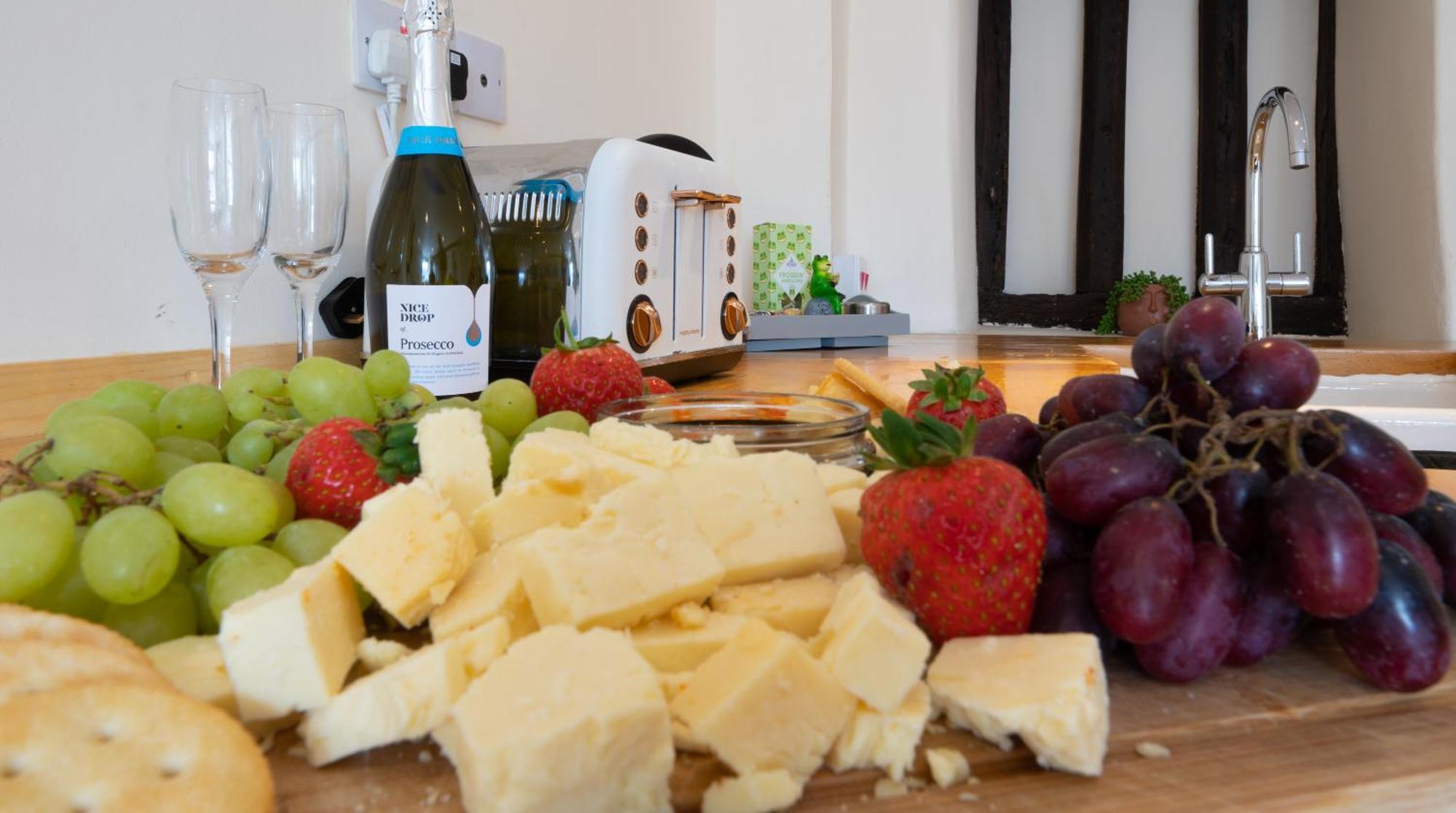 Wee Toad Hole Heart Of Kendal - Cottage Sleeps 4-6 - Dogs Welcome Екстер'єр фото